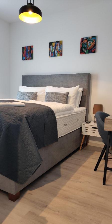 Pe-Ki Lux Apartman Székesfehérvár Buitenkant foto